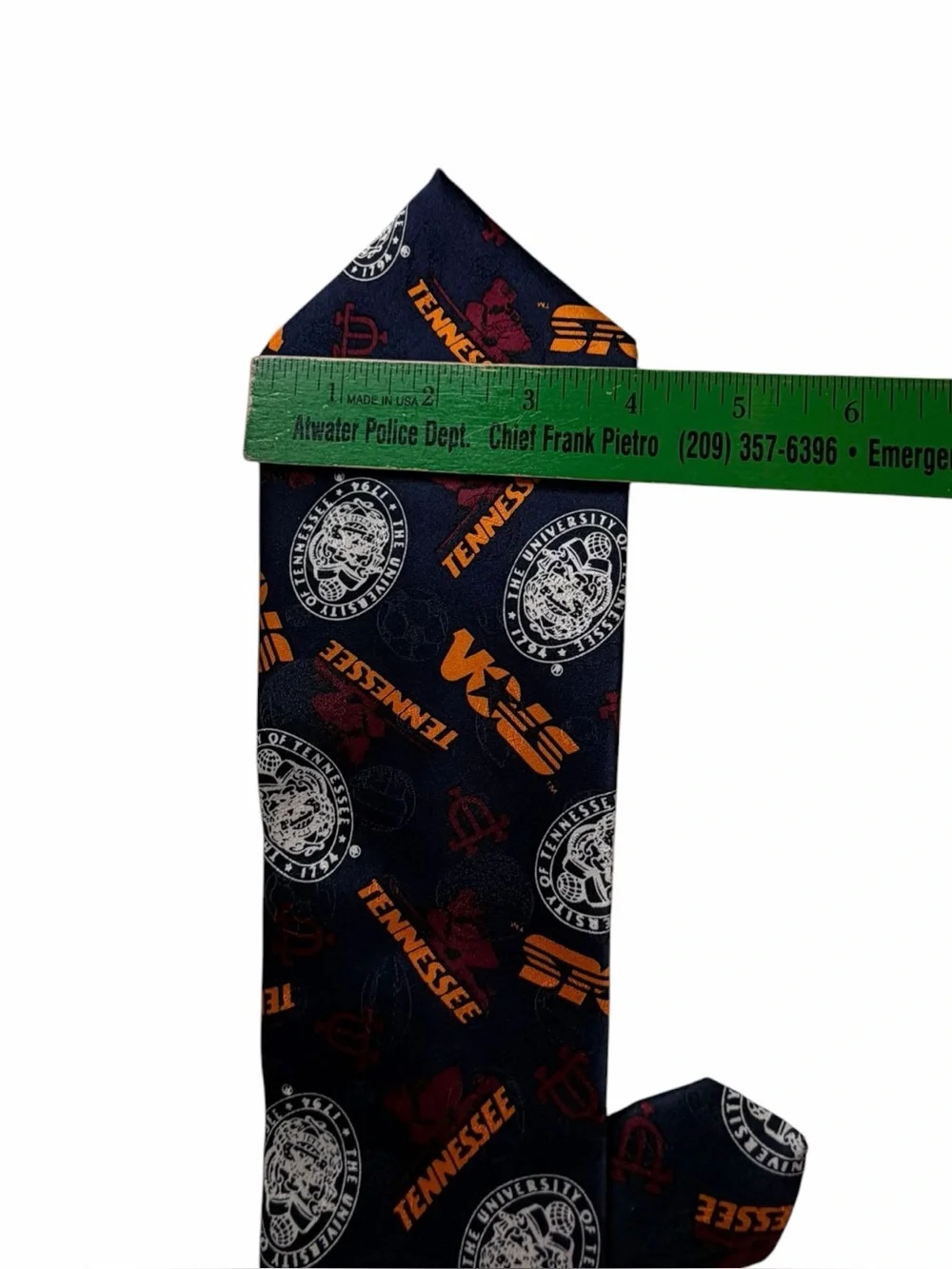 Vintage 90s Wembley University of Tennessee Volunteers Men's Silk Tie Crest UT